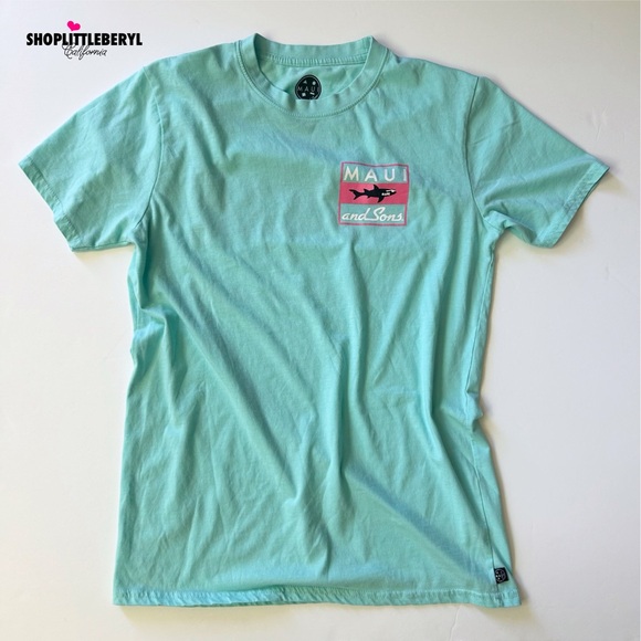 Maui and Sons Classic Shark T- Shirt - Picture 2 of 7